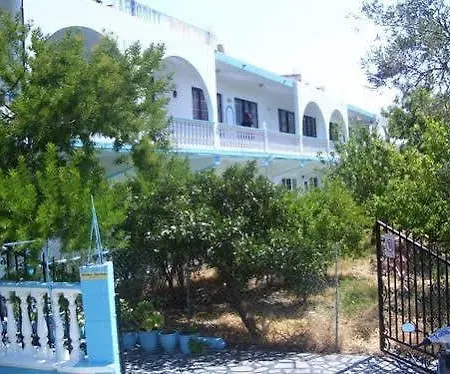 Afroditi Artemis Apartament
